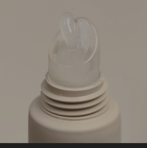 Summer Fridays Lip Butter Balm VANILA. BNIB. PRICE IS FIRM - Picture 4 of 9